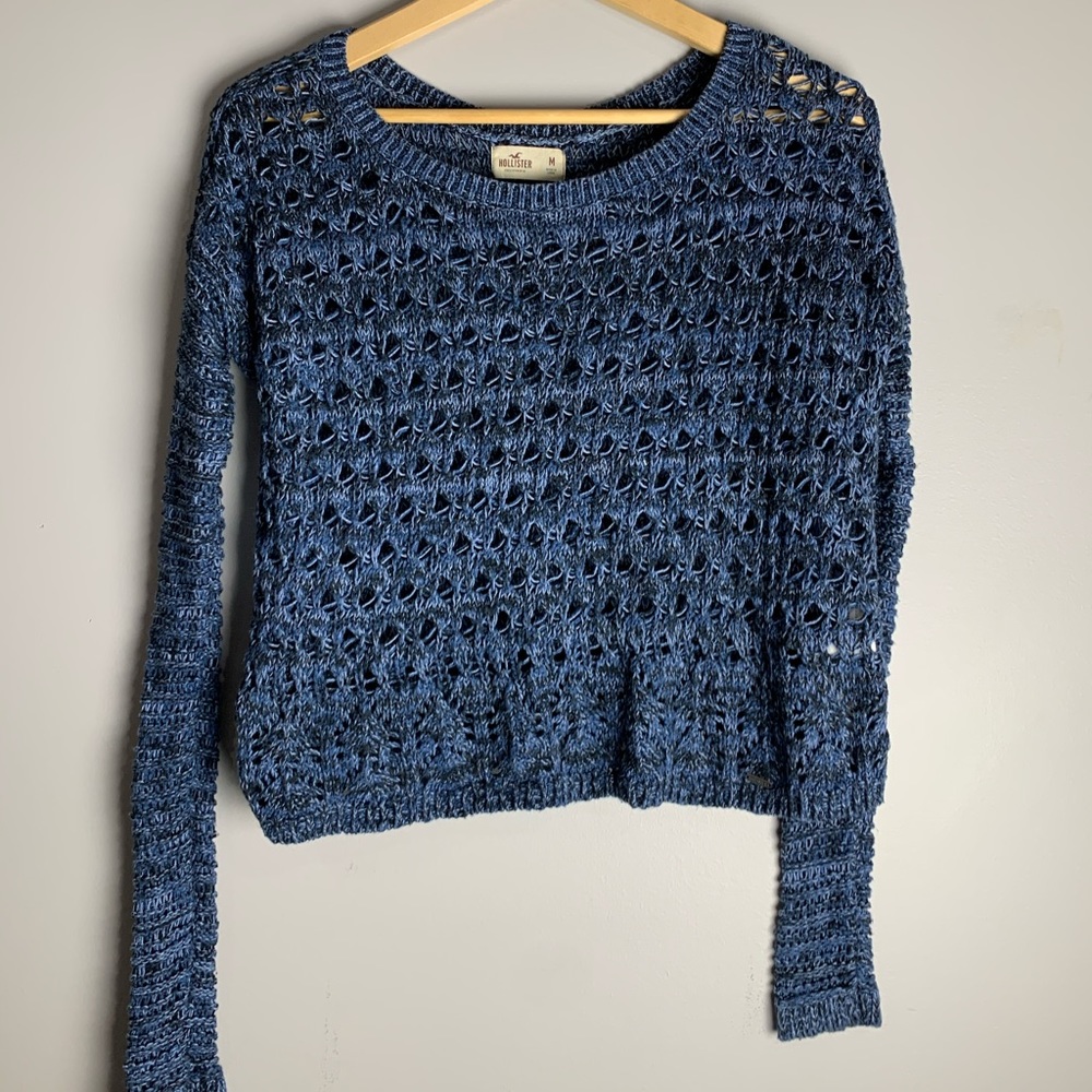 Blue cropped hollister sweater